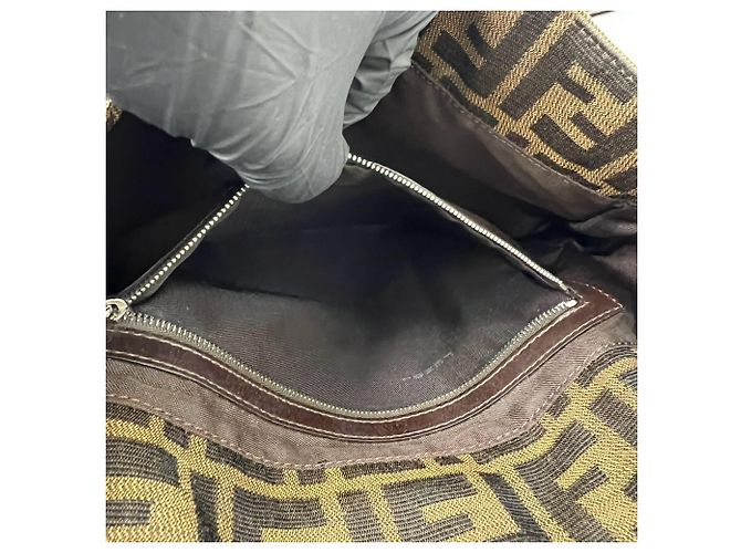 Sac cabas Fendi Vintage Zucca Motif FF Marron Noir - vue 10