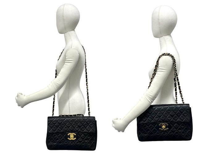 Chanel Vintage Large Matelassé Lammfell Schultertasche Schwarz - Ansicht 2