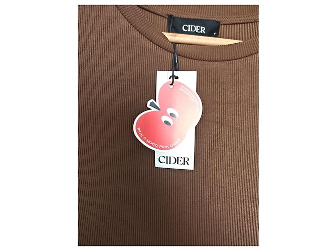 Autre Marque Cider Braunes Rippstrick Maxi-Kleid mit Gürtel - Ansicht 16