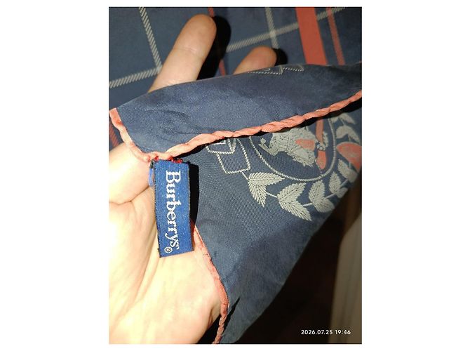 Burberry Seidenschal mit Karomuster Pink Dunkelblau - Ansicht 3