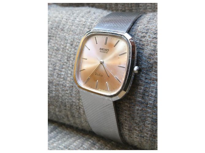 Seiko Dolce quartz watch ref. 6030-5200 Silvery Metallic - view 12