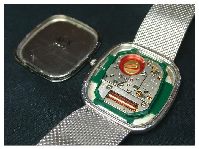 Seiko Dolce quartz watch ref. 6030-5200 Silvery Metallic - view 5