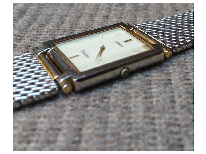 Relógio de quartzo Seiko Dolce ref. 2N20-5010 Branco Dourado - vista 5