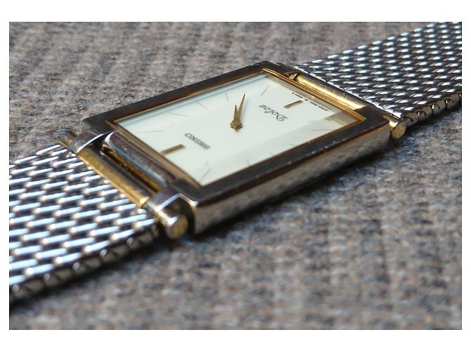 Relógio de quartzo Seiko Dolce ref. 2N20-5010 Branco Dourado - vista 6