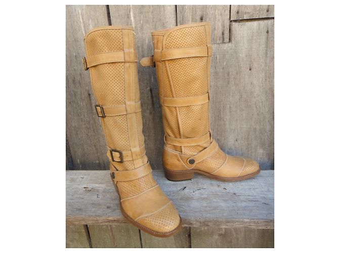 Botas de cuero perforado Belstaff en estado nuevo Beige - vista 2