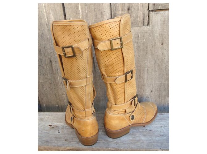 Botas de cuero perforado Belstaff en estado nuevo Beige - vista 4