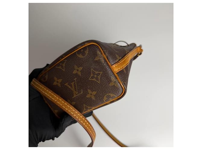 Louis Vuitton Noe Mini Borsa a Secchiello Monogram Canvas Marrone Monogramma - vista 3