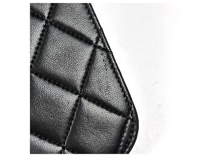 Borsa a tracolla Chanel Matelassé in pelle nera Nero - vista 4