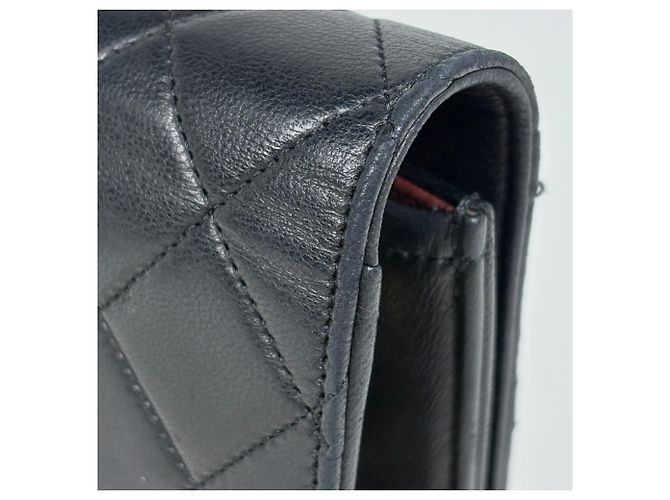 Borsa a tracolla Chanel Matelassé in pelle nera Nero - vista 5
