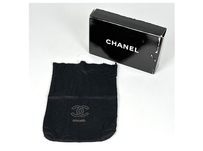 Borsa a tracolla Chanel Matelassé in pelle nera Nero - vista 9