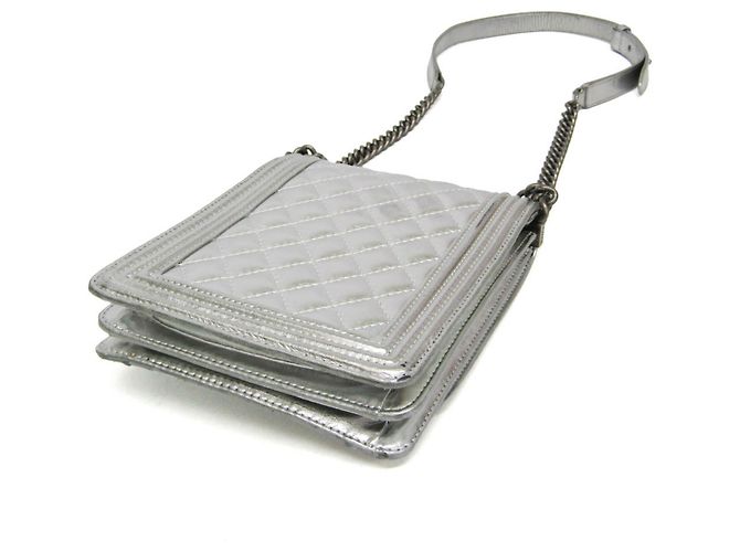 Borsa a tracolla Chanel Boy Chanel North South Chain Argento - vista 3
