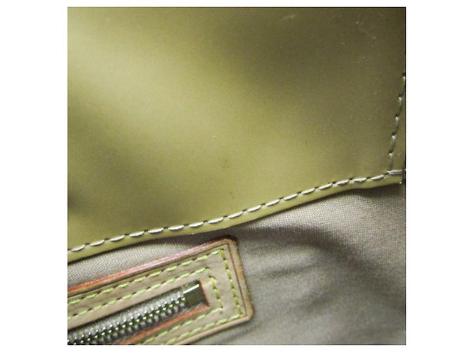 Louis Vuitton Monogram Vernis Reade PM Handtasche Haselnuss - Ansicht 12