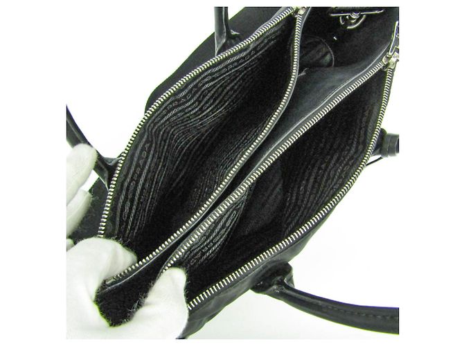 Prada Concept 1BA183 Schultertasche aus Leder und Nylon für Damen Schwarz - Ansicht 5