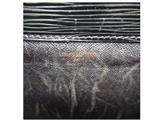Bolsa de ombro Louis Vuitton Epi Cartouchiere M52242 Feminina Preto - vista 19