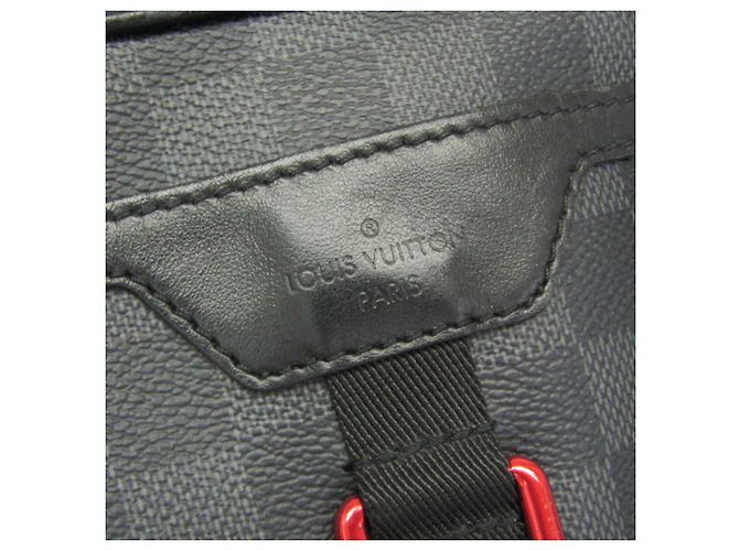 Borsa Messenger Utility Louis Vuitton Damier Graphite Nero - vista 14