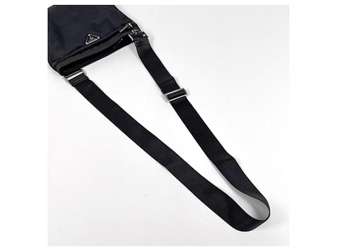Borsa a tracolla in nylon nero Prada - vista 5