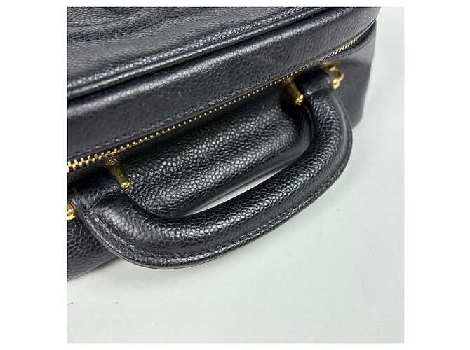 Vanity Beauty case in pelle di vitello martellata Chanel Nero - vista 5