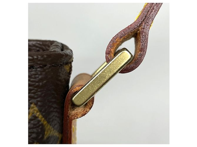 Borsa a tracolla Pochette Louis Vuitton Trotteur Marrone Monogramma - vista 4