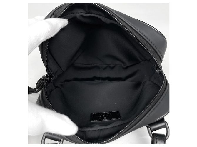Borsa a tracolla Gucci Edge Mini in pelle con effetto gomma GG Nero - vista 7