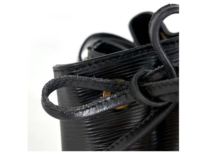 Noe Borsa a Spalla Louis Vuitton Noé Nero - vista 5
