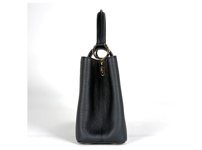 Borsa Louis Vuitton Capucines MM Nero - vista 2