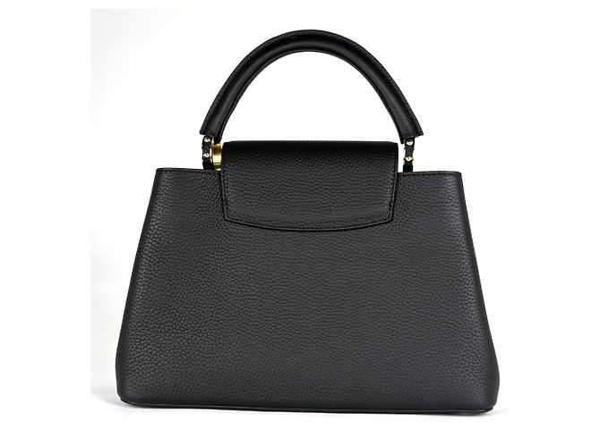 Borsa Louis Vuitton Capucines MM Nero - vista 3