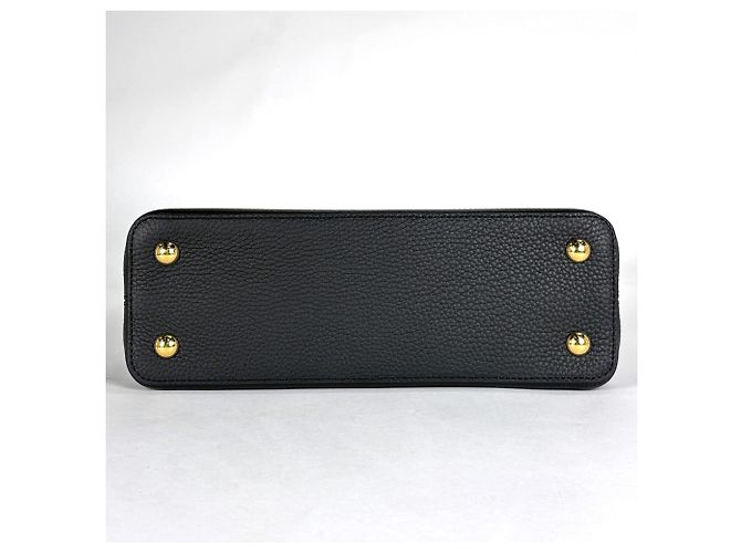 Borsa Louis Vuitton Capucines MM Nero - vista 5