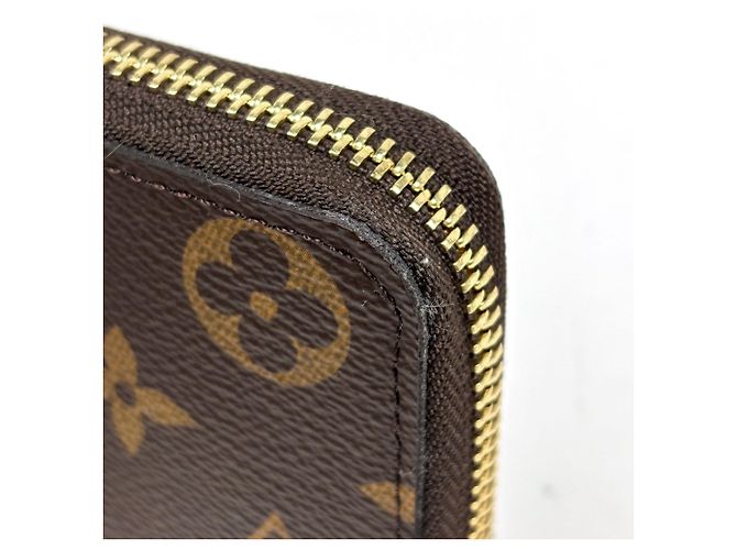Cartera Long Clemence Louis Vuitton Castaño Burdeos Fucsia Monograma - vista 4