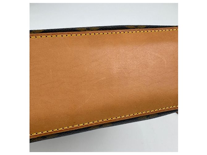 Borsa a tracolla Louis Vuitton Trotteur Pochette Marrone - vista 3