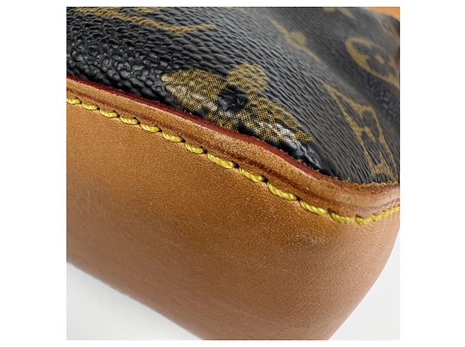 Borsa a tracolla Louis Vuitton Trotteur Pochette Marrone - vista 4