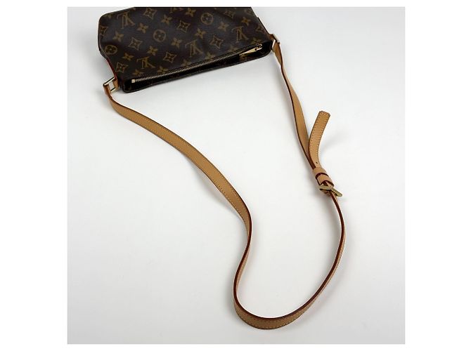 Borsa a tracolla Louis Vuitton Trotteur Pochette Marrone - vista 6