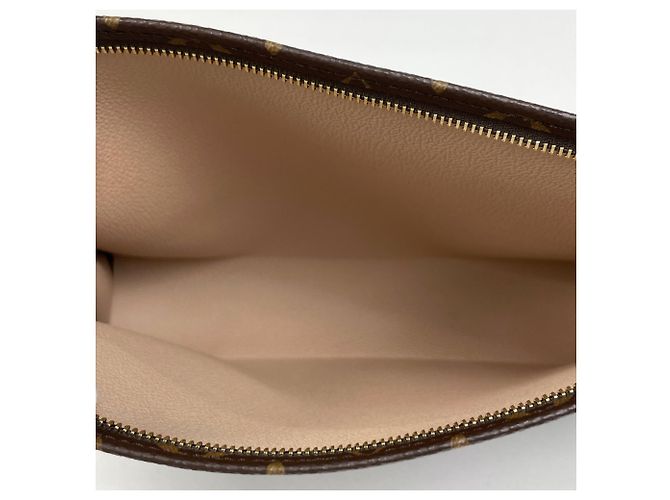 Louis Vuitton Monogram Pochette Toilette 26 Clutch Marrone - vista 8