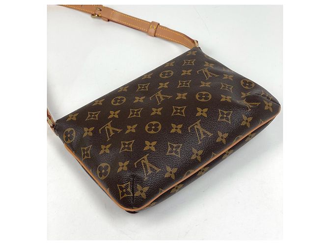 Borsa a tracolla Louis Vuitton Musette Tango Marrone - vista 2