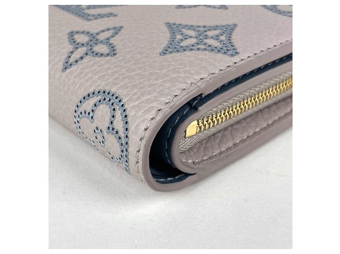 Louis Vuitton Mahina Bi-Fold Wallet - Ansicht 3