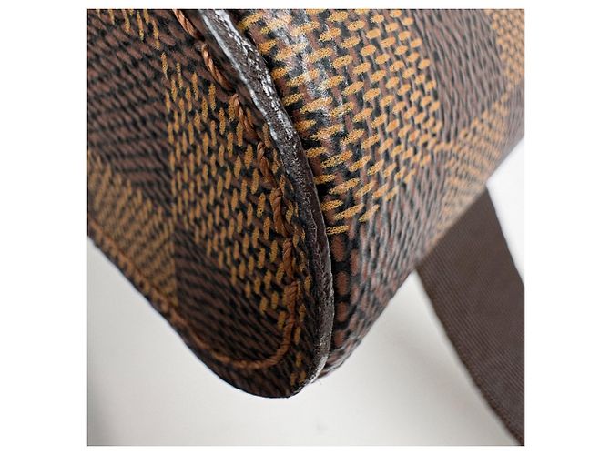 Pochete Louis Vuitton Geronimos Marrom - vista 3