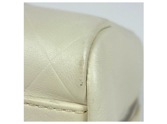 Borsa in pelle avorio Chanel Crudo - vista 4