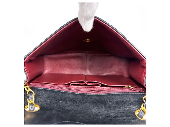 Borsa a tracolla Chanel in pelle nera trapuntata Nero - vista 9