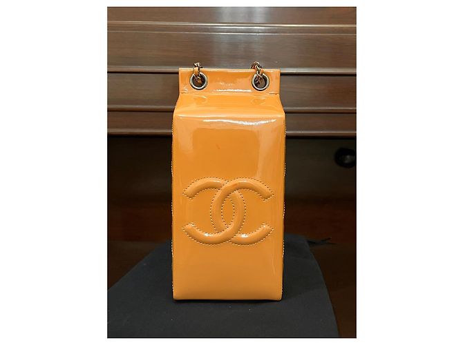 Borsa Chanel Milk Carton Arancione in pelle vernice - vista 5