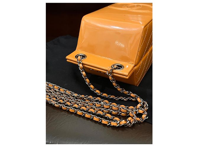 Borsa Chanel Milk Carton Arancione in pelle vernice - vista 6