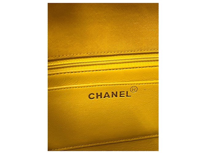 Chanel Borsa a Tracolla Trapuntata Nylon Gialla Giallo - vista 10