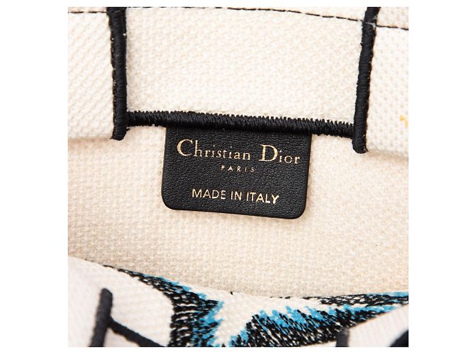 Dior Vertical Book Tote Lucky Star aus weißer bestickter Canvas - Ansicht 5