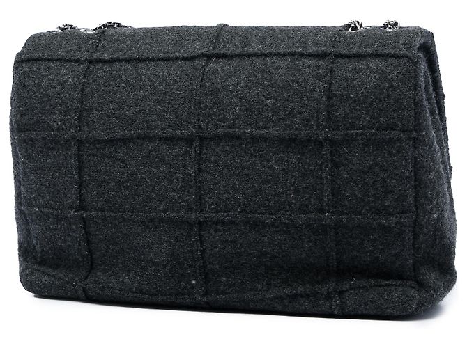 Chanel Gray Identification Jumbo Chocolate Bar Wool Felt Reissue 2.55 Flap Marrone Grigio antracite - vista 2