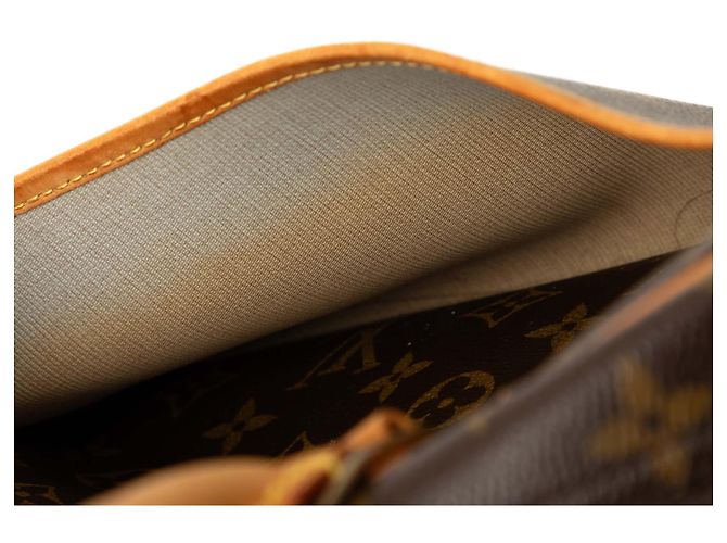 Louis Vuitton Marrone Monogram Trouville - vista 7