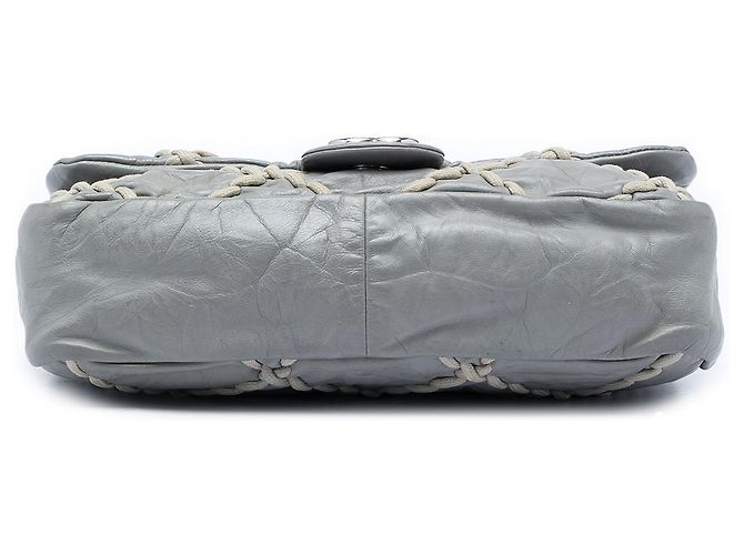 Chanel Flap in pelle di vitello stropicciata Ultra Stitch Gray Medium Marrone - vista 3