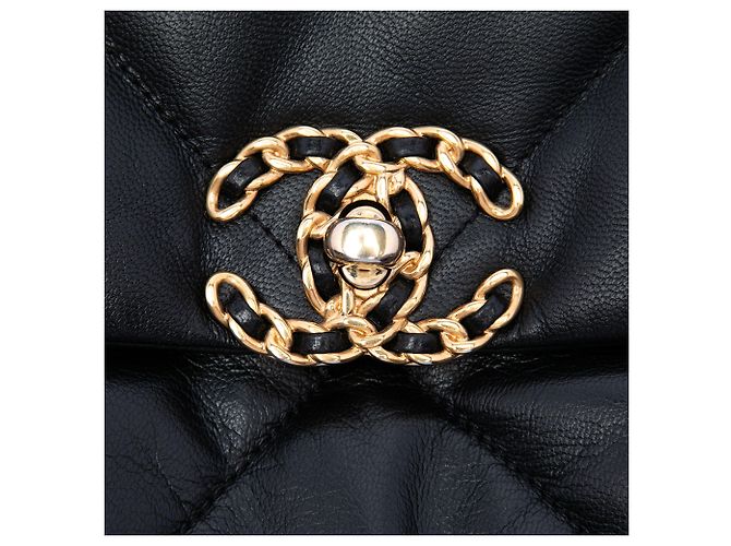Chanel Black Medium Lambskin 19 Flap Schwarz - Ansicht 5
