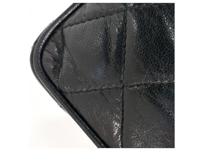 Bolsa de ombro Chanel em couro preto - vista 4