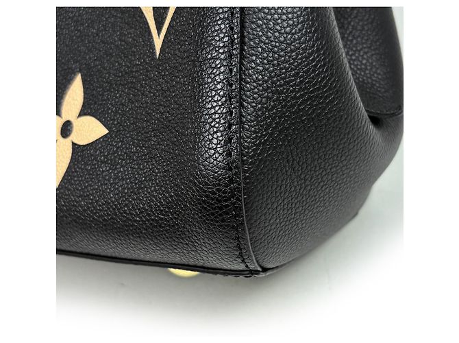 Bolso Louis Vuitton Montaigne BB Negro Beige - vista 3