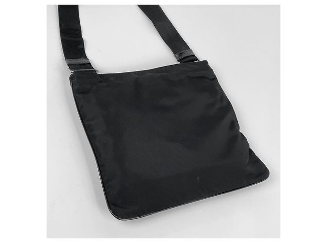 Borsa a tracolla in nylon nero e pelle Prada - vista 2