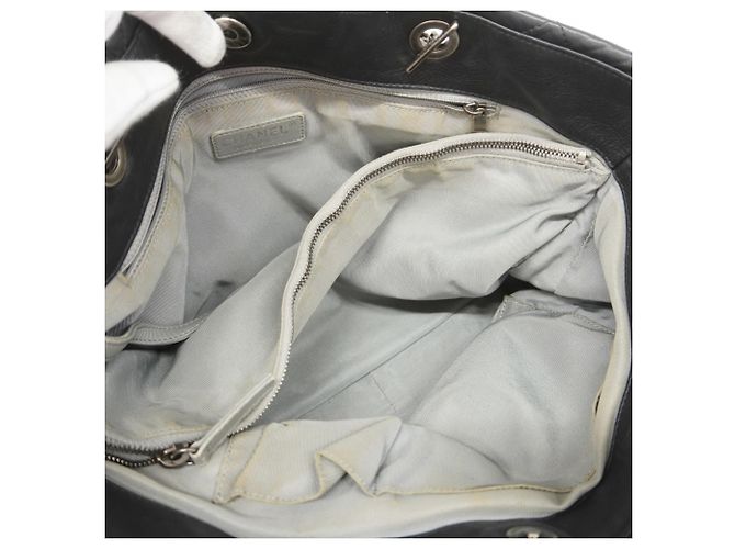 Chanel Matelassé Lammfell Tote Bag Schwarz - Ansicht 4