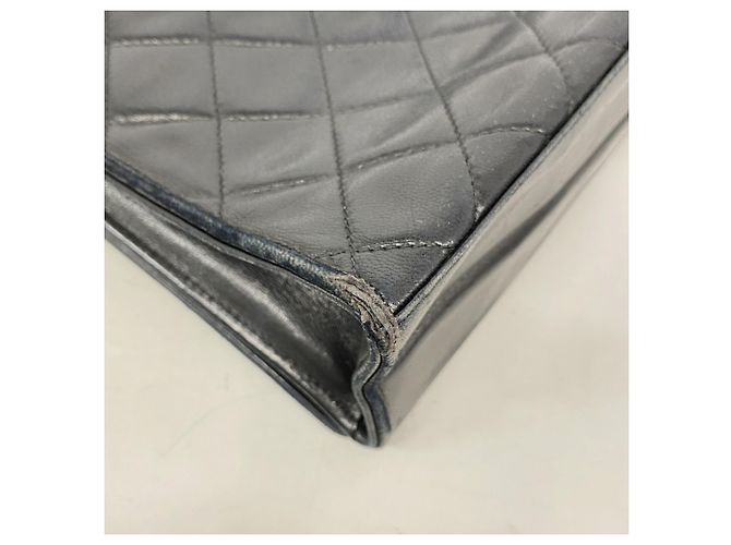 Borsa a tracolla Chanel Matelassé con catena Nero - vista 10